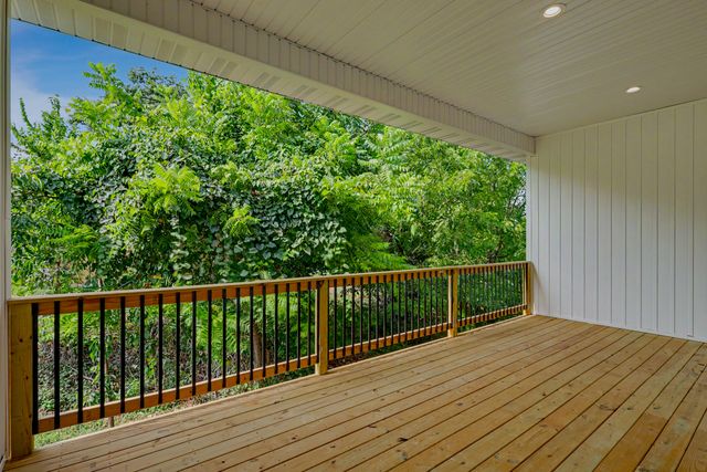 2014 E Jay Street, Ozark, MO 65721