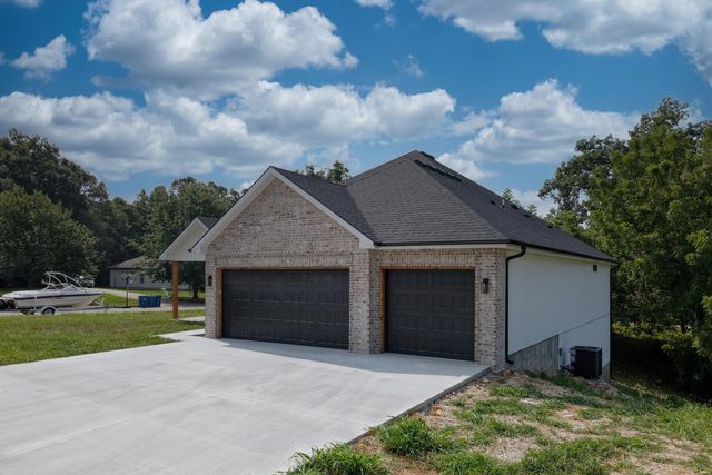 2014 E Jay Street, Ozark, MO 65721