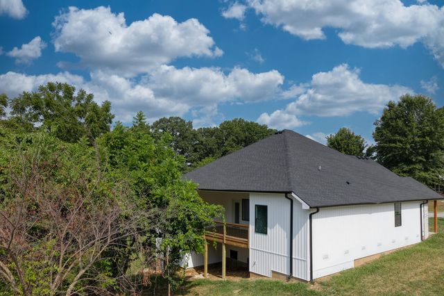 2014 E Jay Street, Ozark, MO 65721