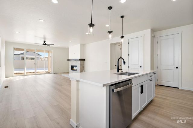 11194 W Campanula Ct, Star, ID 83669