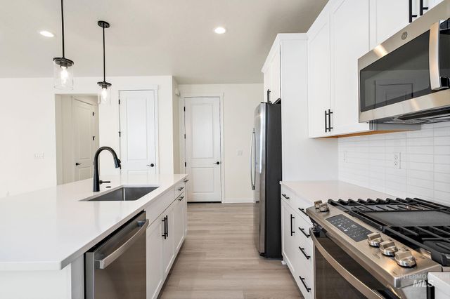 11194 W Campanula Ct, Star, ID 83669