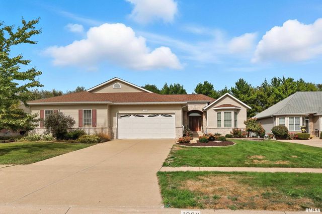 1960 E 50TH Court, Davenport, IA 52807