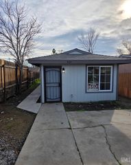 925 Jeffrey, Bakersfield, CA 93305