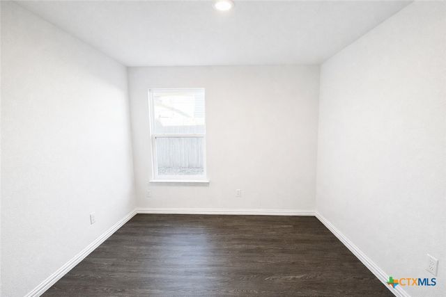 1411 N 10th Street, Killeen, TX 76541