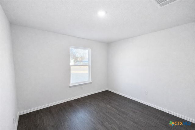 1411 N 10th Street, Killeen, TX 76541