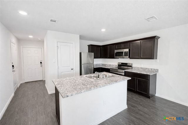 1411 N 10th Street, Killeen, TX 76541