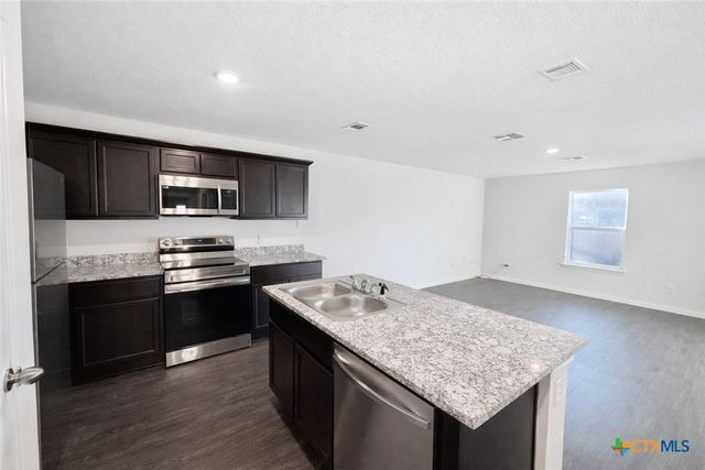 1411 N 10th Street, Killeen, TX 76541