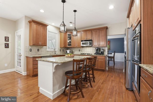 2088 BEDFORDSHIRE RD, Furlong, PA 18925