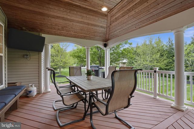 2088 BEDFORDSHIRE RD, Furlong, PA 18925