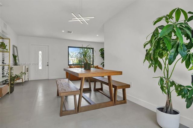 211 Washington Drive, Coral Gables, FL 33133