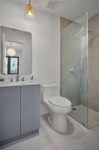 211 Washington Drive, Coral Gables, FL 33133