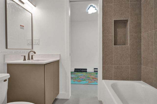 211 Washington Drive, Coral Gables, FL 33133
