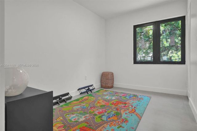 211 Washington Drive, Coral Gables, FL 33133