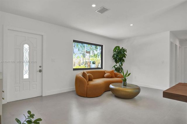 211 Washington Drive, Coral Gables, FL 33133