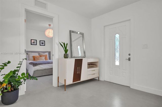 211 Washington Drive, Coral Gables, FL 33133