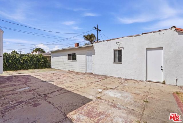 8701 S Denker Avenue, Los Angeles, CA 90047