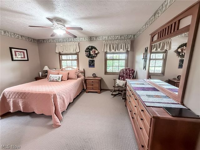 247 Spence Road, Belpre, OH 45714