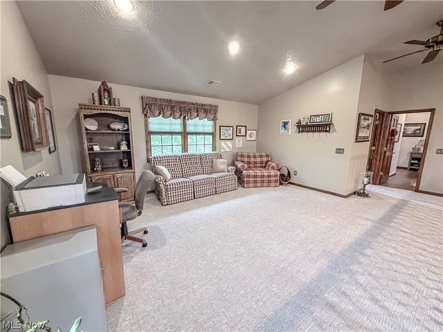 247 Spence Road, Belpre, OH 45714
