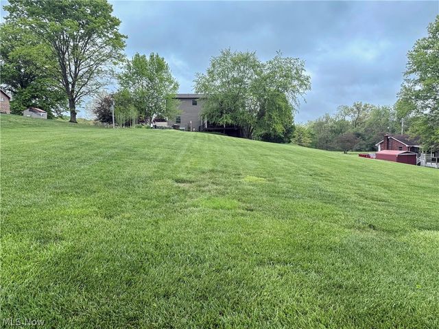 247 Spence Road, Belpre, OH 45714