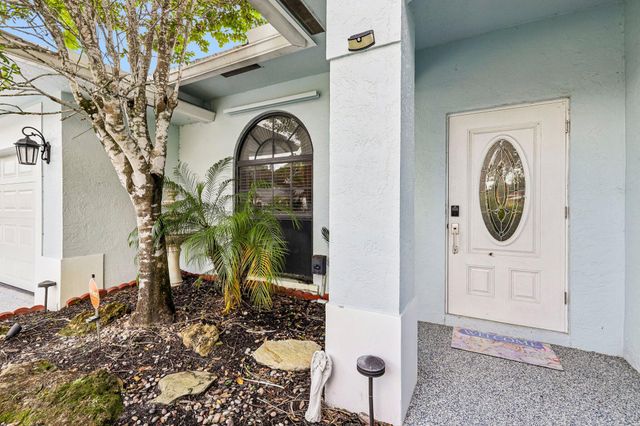 141 Lexington Drive, Royal Palm Beach, FL 33411
