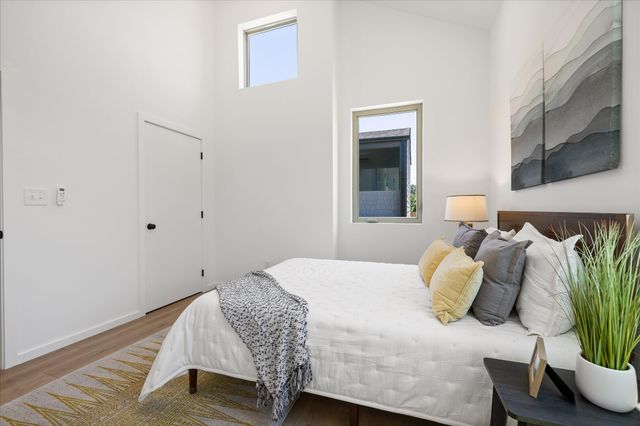 2704 Long Street 112, Chattanooga, TN 37408