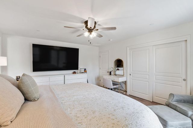 6038 E Scenic Way, Fresno, CA 93727