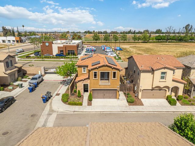 6038 E Scenic Way, Fresno, CA 93727