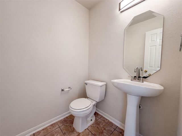 16519 Eaglewood Shadows Drive, Sugar Land, TX 77498