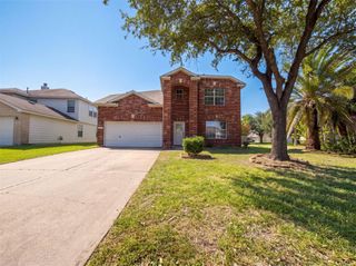 16519 Eaglewood Shadows Drive, Sugar Land, TX 77498
