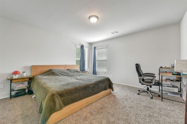 1216 8th Avenue N, Texas City, TX 77590