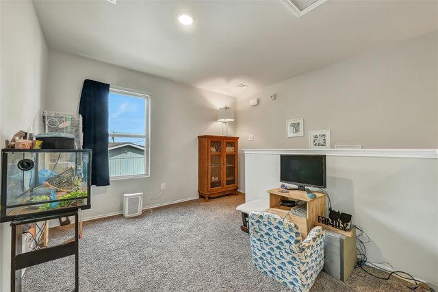 1216 8th Avenue N, Texas City, TX 77590