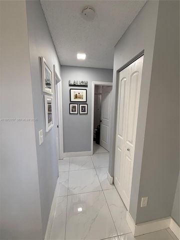 7738 W 34th Ln 15-201, Hialeah, FL 33018