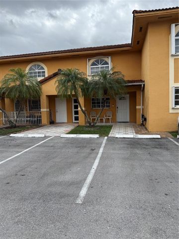 7738 W 34th Ln 15-201, Hialeah, FL 33018