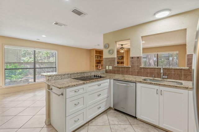 2 Crescent Falls Court, The Woodlands, TX 77381