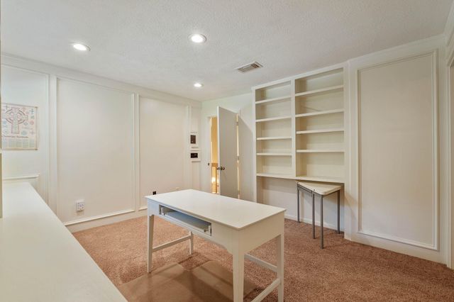 2 Crescent Falls Court, The Woodlands, TX 77381