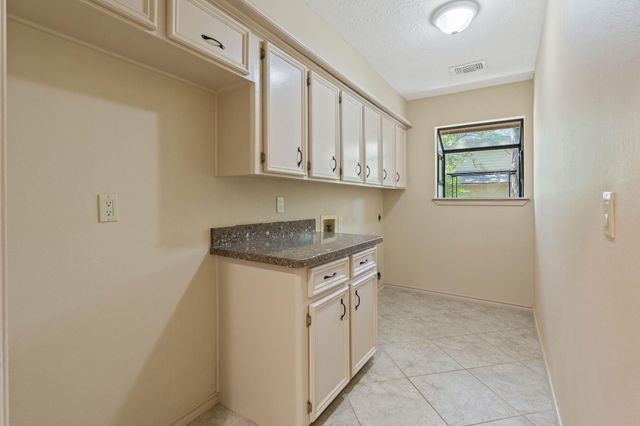 2 Crescent Falls Court, The Woodlands, TX 77381