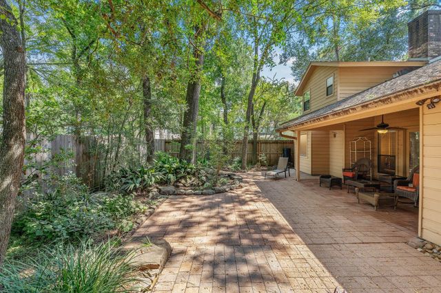 2 Crescent Falls Court, The Woodlands, TX 77381