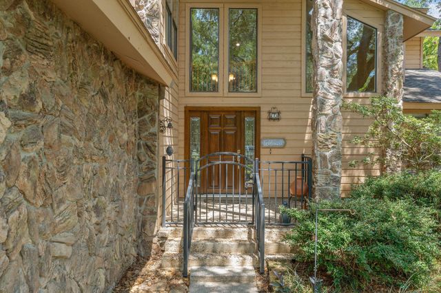 2 Crescent Falls Court, The Woodlands, TX 77381