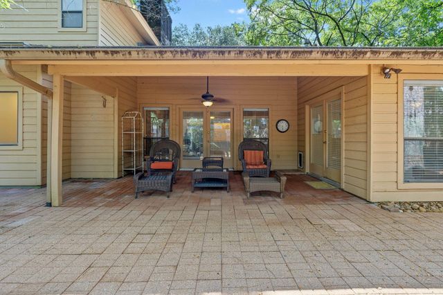 2 Crescent Falls Court, The Woodlands, TX 77381