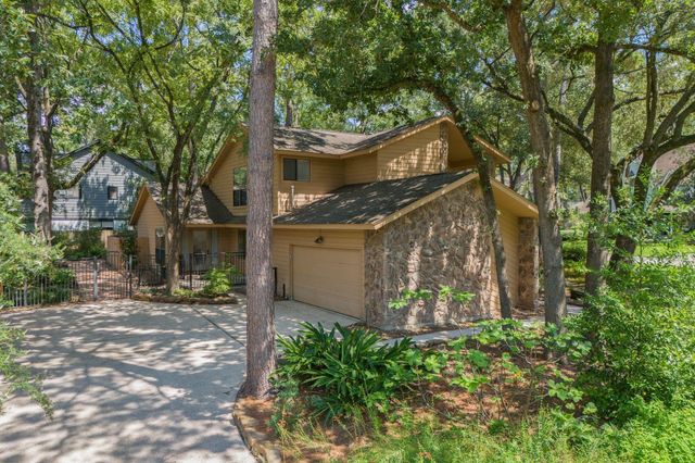 2 Crescent Falls Court, The Woodlands, TX 77381