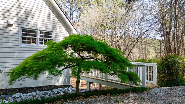183 Beaver Lake Beaver Lake Drive, West Union, SC 29696