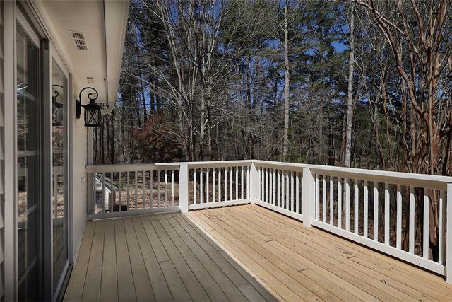 183 Beaver Lake Beaver Lake Drive, West Union, SC 29696