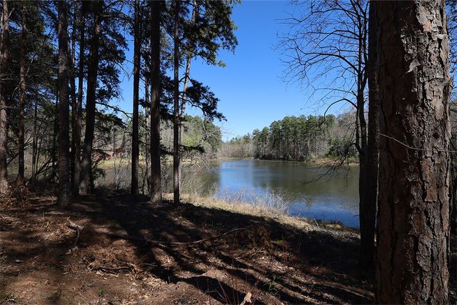 183 Beaver Lake Beaver Lake Drive, West Union, SC 29696