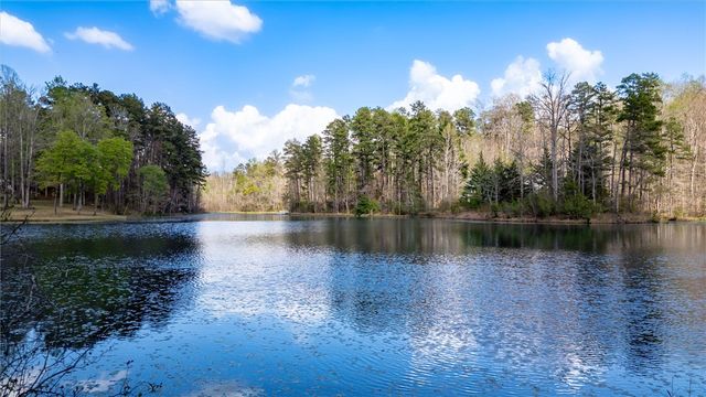 183 Beaver Lake Beaver Lake Drive, West Union, SC 29696