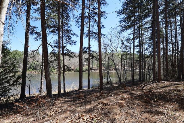183 Beaver Lake Beaver Lake Drive, West Union, SC 29696