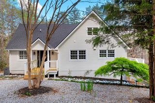 183 Beaver Lake Beaver Lake Drive, West Union, SC 29696