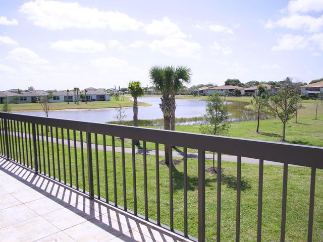 13817 Royal Palm Court B, Delray Beach, FL 33484