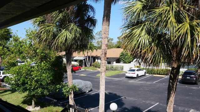 13817 Royal Palm Court B, Delray Beach, FL 33484