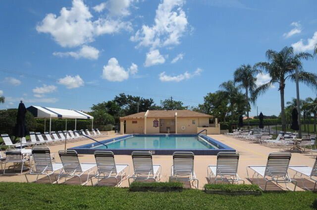 13817 Royal Palm Court B, Delray Beach, FL 33484