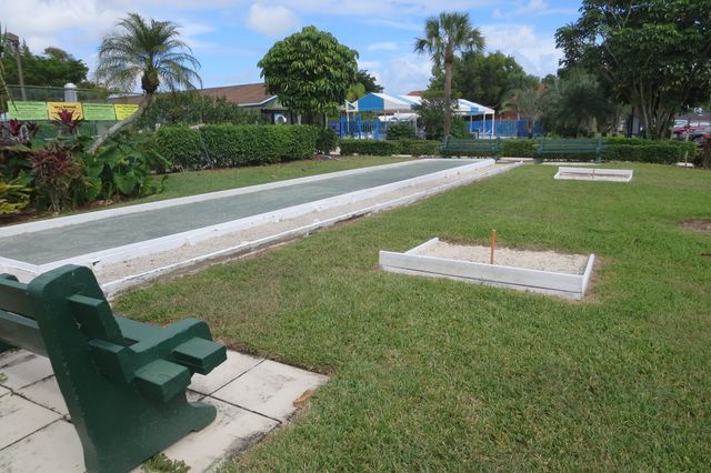 13817 Royal Palm Court B, Delray Beach, FL 33484